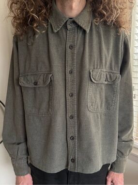 Vintage 90s Sage Green Chamois Cropped Boxy Button Down Shirt ~ Size Large